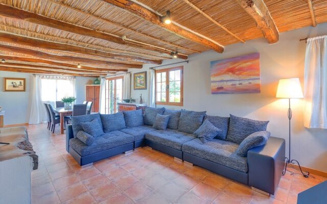 Villa SA Sort Llarga