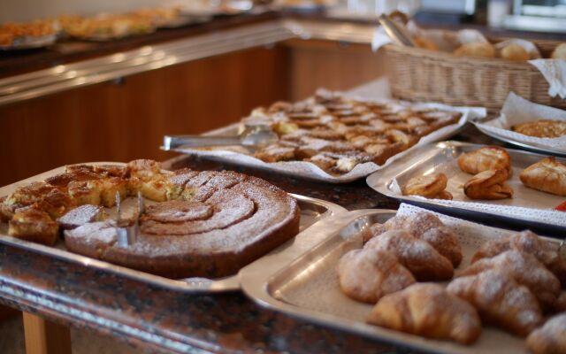 COLORADO Hotel snc by Prandolini Floria & C