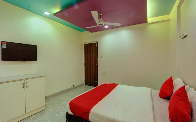 OYO 11387 Hotel Kozy Rooms
