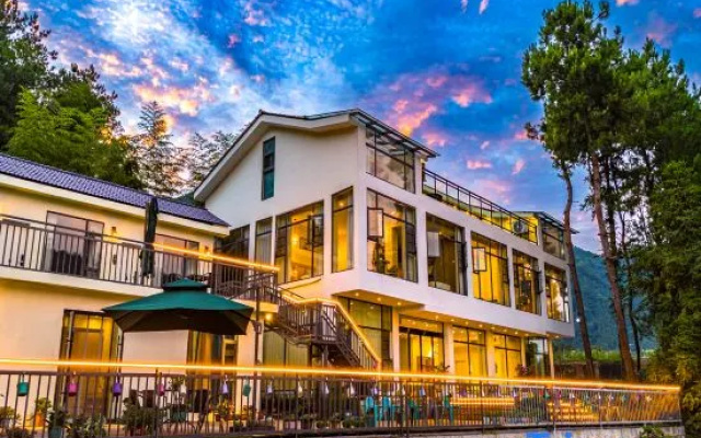 Yuelanshan Zijin Holiday Homestay (Zhangjiajie National Forest Park Branch)