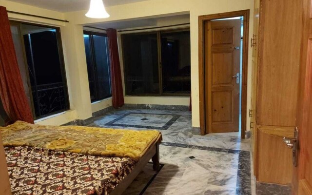 Stunning 3-bed Apartment in Murree