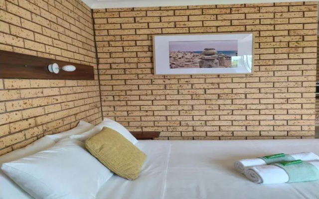 Toukley Motel – Guest Rooms – Toukley