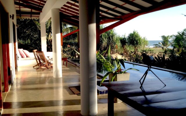Sri Lanka Beach House Hotel and SPA