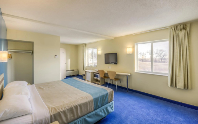 Aurora Inn Estevan