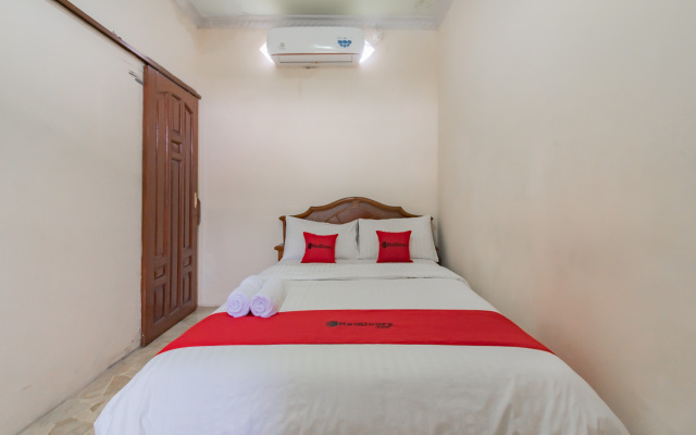 RedDoorz near Tugu Kuda Kosong Cianjur