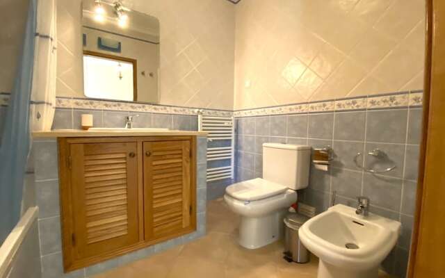 Pêra Amazing Villa With Pool by Homing