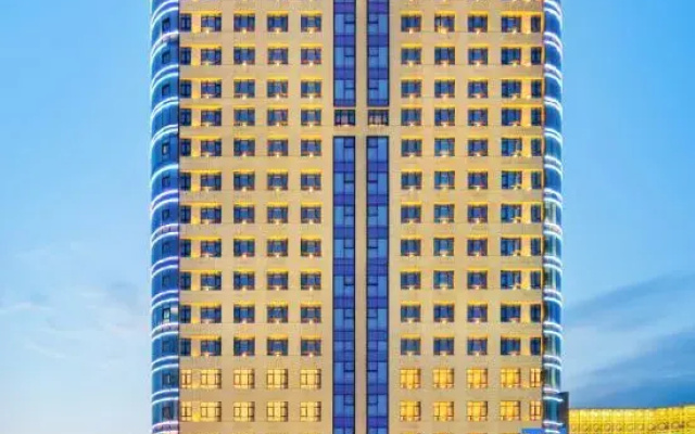 Orange Luxury Hotel (Chongqing Zhongxian Wanda Plaza Branch)