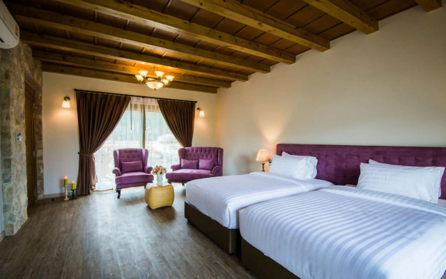 Mela Garden Retreat Cottage