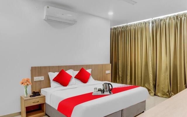 OYO Flagship 87781 Hotel Bluemoon