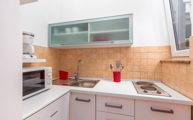 Nice Home in Njivice with Hot Tub, WiFi & 1 Bedrooms