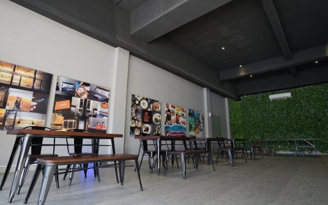 The Lively Hotel Kualanamu Airport Medan