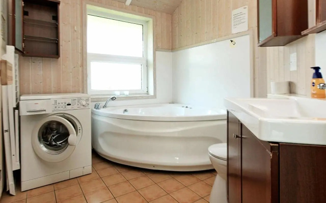 Four-Bedroom Holiday home in Otterndorf 6