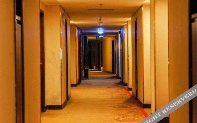 Riverside Golden Hotel