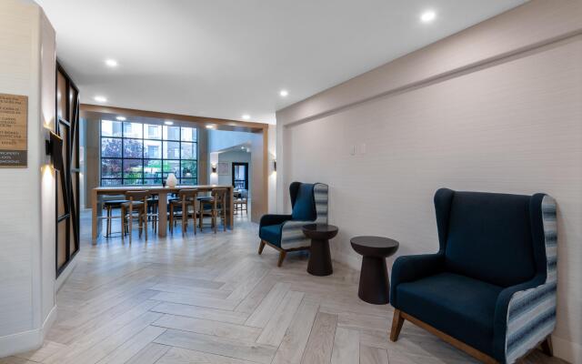 Staybridge Suites Phoenix - Glendale Sports Dist by IHG