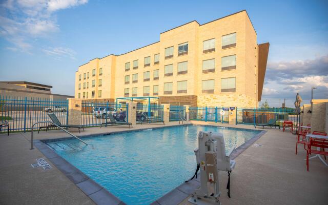 TRU By Hilton Allen Dallas