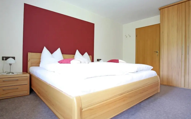 Charming Apartment With Balcony, Garden, BBQ, Parking, Heating