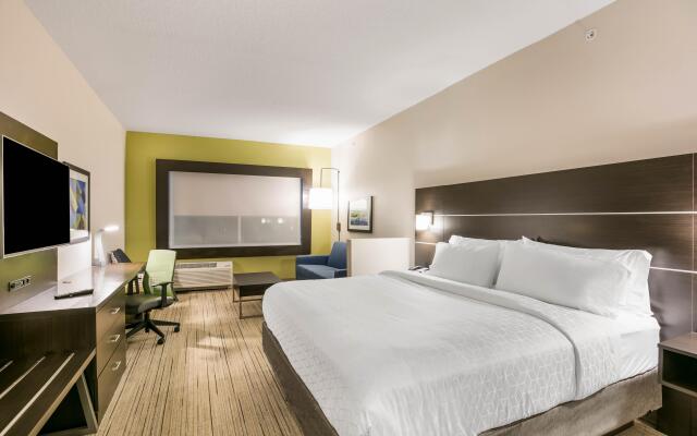 Holiday Inn Express & Suites Jacksonville - Town Center by IHG