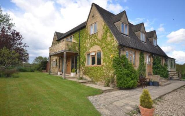Woodland Guesthouse