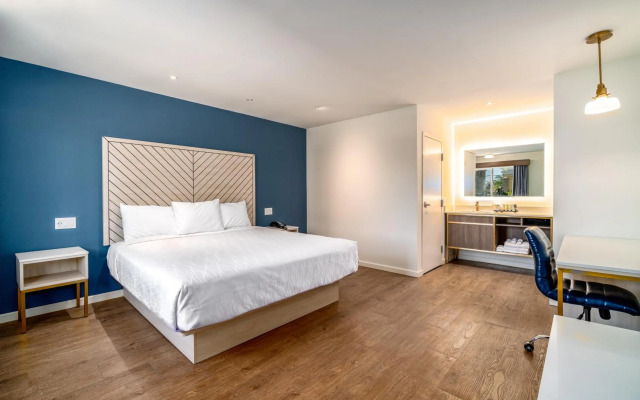 Trend Hotel at LAX Airport