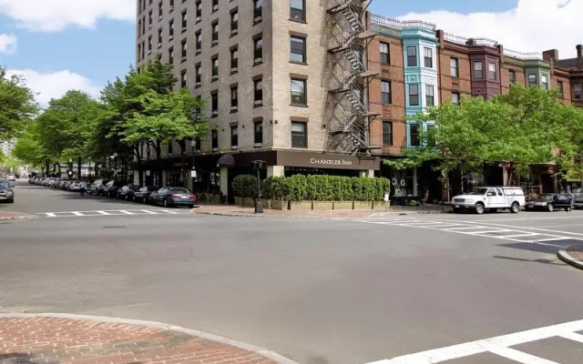 Staypineapple, A Delightful Hotel, South End