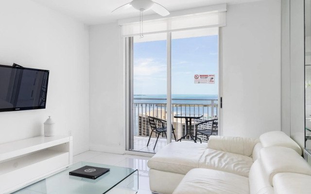 Fortune House Hotel Suites