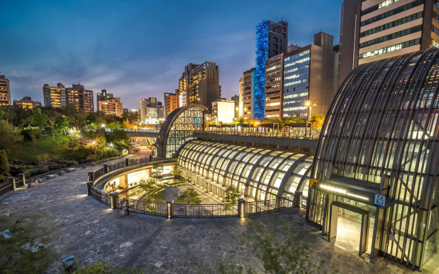 Beauty Hotels Taipei - Hotel Bnight