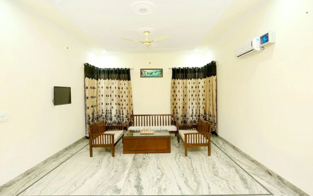 OYO 38009 The Sai Villa