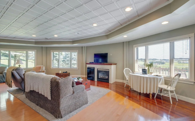 'holmes With a View' Studio: Millersburg Retreat!