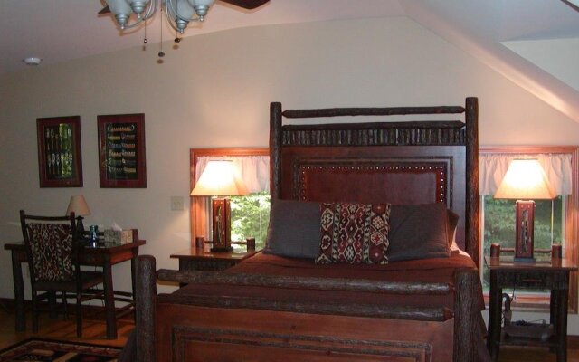 Cooperstown Lakeview Lodge