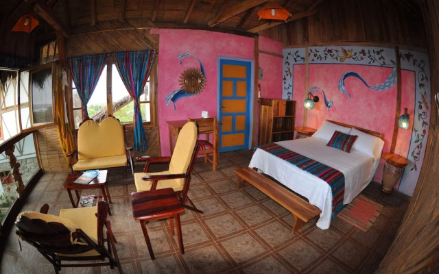 Azuluna Eco-Lodge