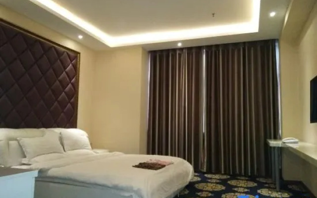Weihui Jingshang Mingzhu Hotel