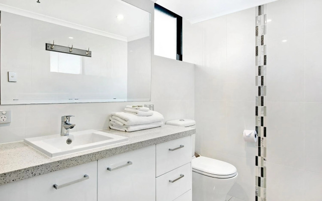 ULTIQA Beach Haven At Broadbeach