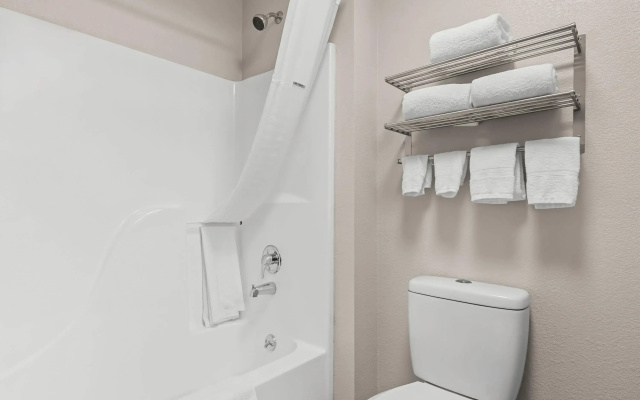 Days Inn by Wyndham Imlay City