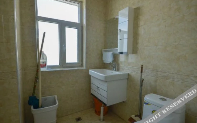 Xining Chezhan Youth Hostel