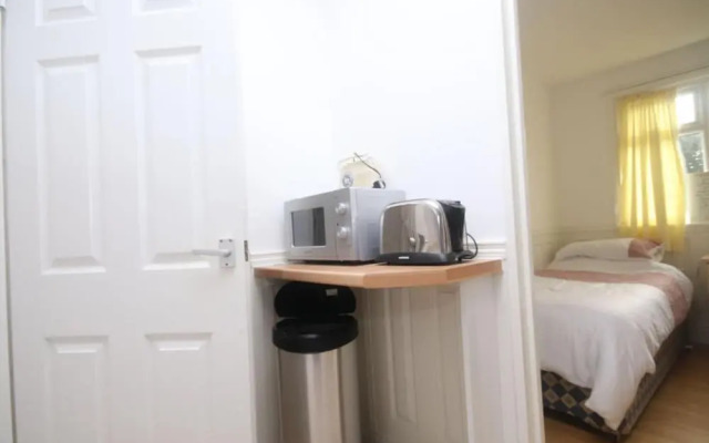 33C Medmerry Park 2 Bedroom Chalet