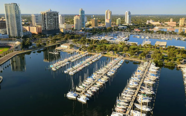 Vista Verde North 2-110