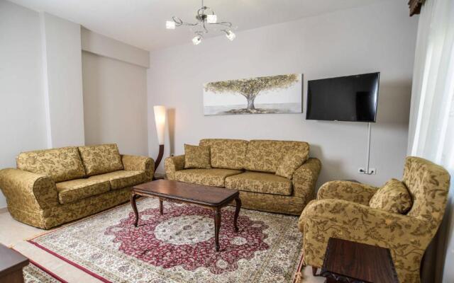 Friendly Flat 2