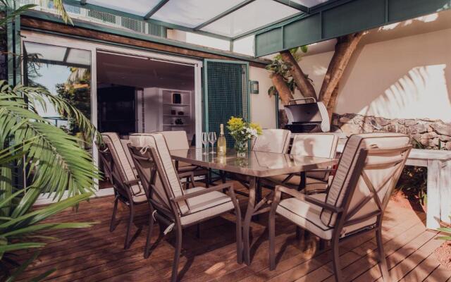 The Circular Villa - jacuzzi, hiking & vineyards