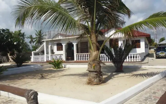 One Love Beach House Zanzibar