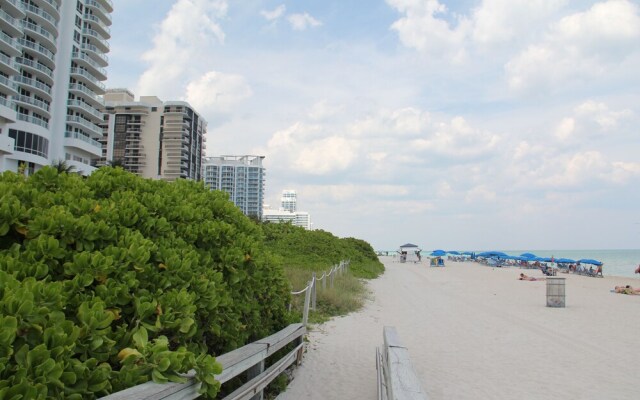 Ocean View Apartment in Miami Beach