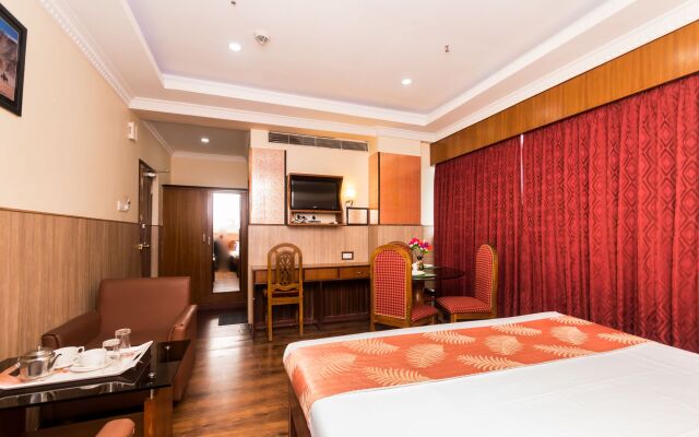 Oyo Flagship 60504 Hotel Marina
