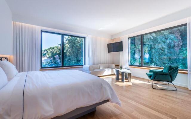 Amario Suites Hotel