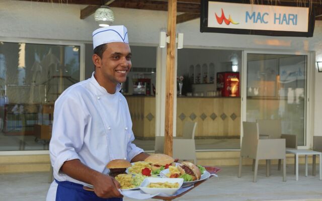 Hari Club Beach Resort