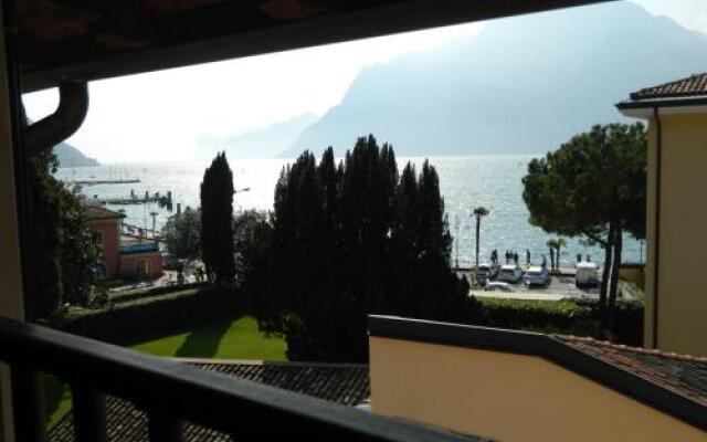 Appartamento Fronte Lago