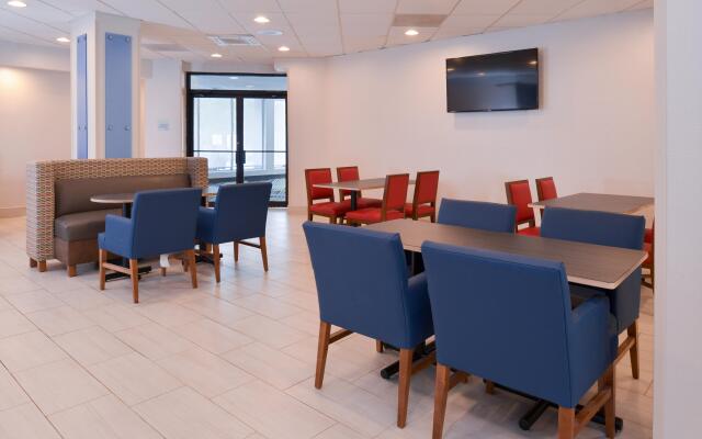 Holiday Inn Express Towson - Baltimore North by IHG