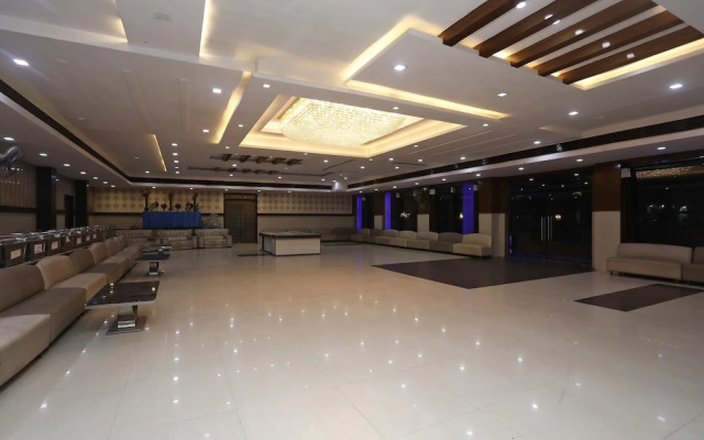 OYO 5183 Hotel Subhadra Residency