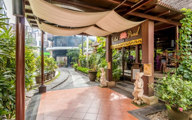 Отель Kuta Central Park