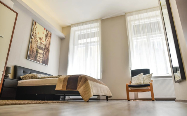 Corvin Point Rooms and Apartments