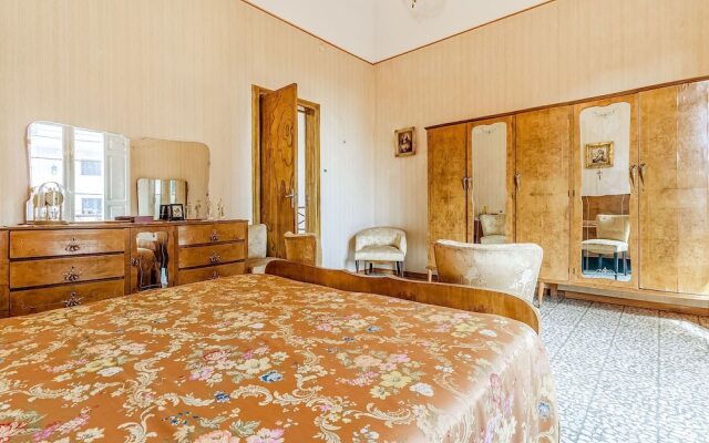 Traditional Holiday Home in Ragalna With Balcony