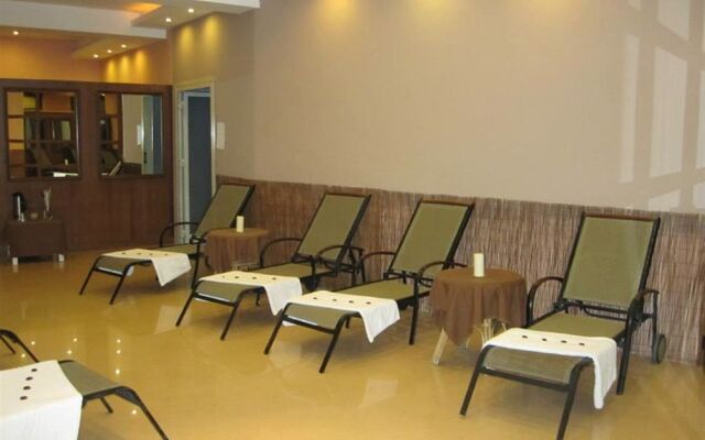 Tindari Resort & Marina Beach